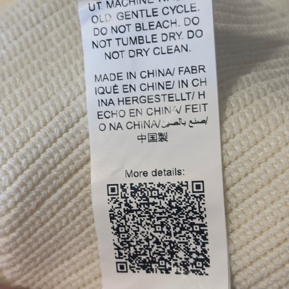 Elegant Cream Women's Blouse - Picture 6 of 9